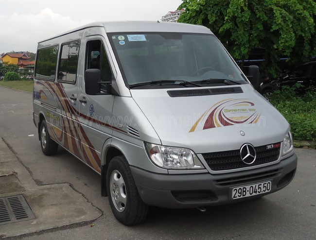 cho thuê xe cưới 16 chỗ Mercedes Sprinter